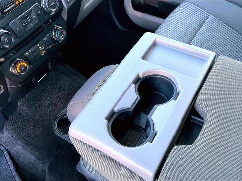 Used 2016 Ford F150 XLT image 16