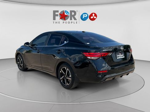 Used 2024 Nissan Sentra SV FWD image 3