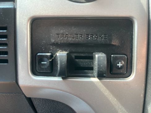 Used 2014 Ford F150 XLT w/ Equipment Group 302A Luxury image 29