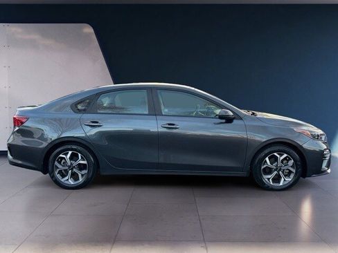 Used 2019 Kia Forte LXS image 6
