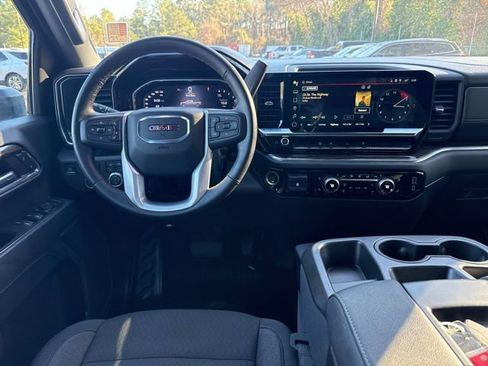 Used 2024 GMC Sierra 3500 SLE w/ SLE Convenience Package image 23