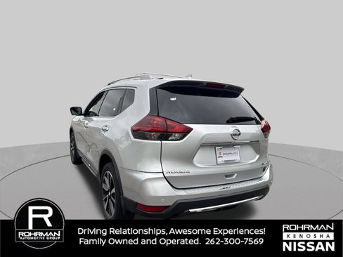 Used 2020 Nissan Rogue SL w/ Premium Package AWD/4WD image 9