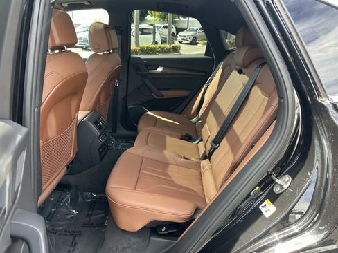 Used 2021 Audi Q5 2.0T Premium Plus w/ Premium Plus Package image 21