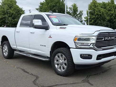 Used 2023 RAM 2500 Laramie AWD/4WD image 2