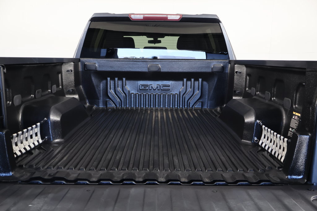 Used 2021 GMC Sierra 1500 SLE w/ X31 Off-Road Package AWD/4WD image 7