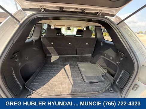 Used 2013 Jeep Grand Cherokee Laredo w/ Laredo E Group AWD/4WD image 23