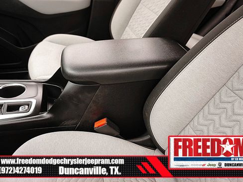 Used 2022 Chevrolet Equinox LS w/ Driver Confidence II Package image 37