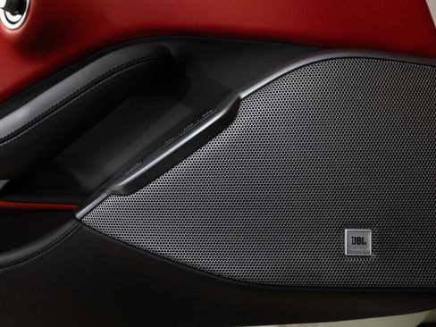 Used 2022 Ferrari Portofino M image 39