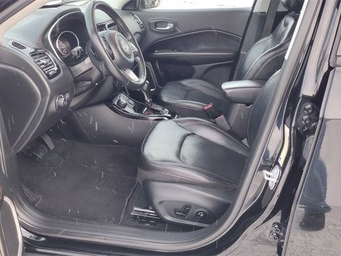 Used 2019 Jeep Compass Limited image 11