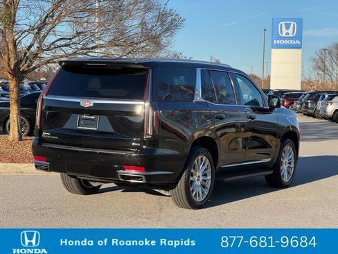 Used 2024 Cadillac Escalade Premium Luxury image 26