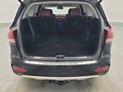 Used 2018 Kia Sorento SX image 29
