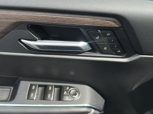 New 2026 GMC Acadia Denali w/ Super Cruise Package AWD/4WD image 11