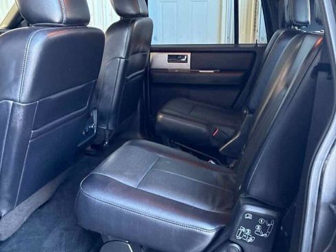 Used 2017 Ford Expedition EL XLT w/ Equipment Group 202A AWD/4WD image 8