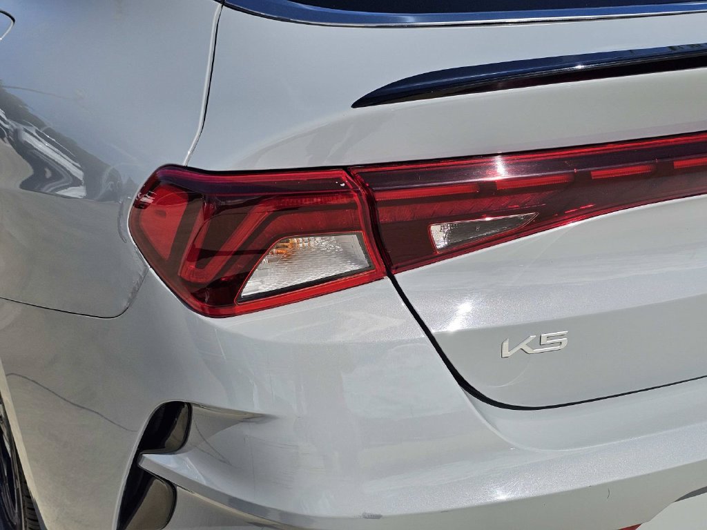 Used 2023 Kia K5 GT-Line FWD image 11