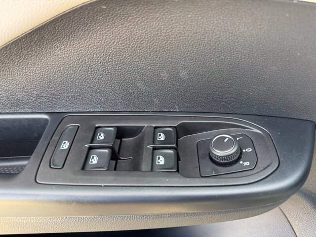 Used 2026 Volkswagen Taos S FWD image 9