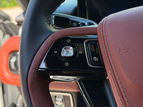 New 2025 Lincoln Aviator Reserve w/ Luxury Package RWD image 27