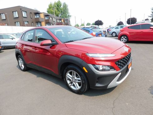 Used 2023 Hyundai Kona SE FWD image 1