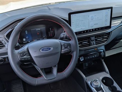 Used 2024 Ford Escape ST-Line w/ Tech Pack #1 FWD image 12