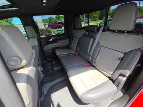 Used 2025 Chevrolet Silverado 2500 ZR2 w/ Technology Package AWD/4WD image 24