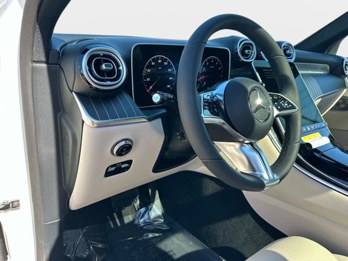 New 2026 Mercedes-Benz GLC 300 image 20