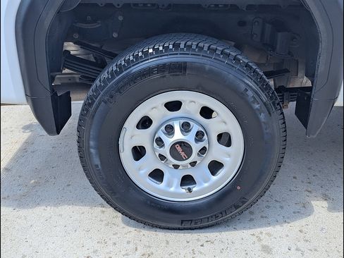 Used 2024 GMC Sierra 3500 Pro AWD/4WD image 19