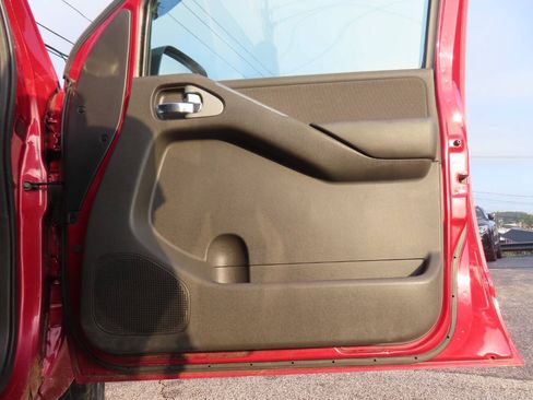 Used 2011 Nissan Pathfinder S AWD/4WD image 41
