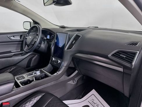 Certified 2024 Ford Edge Titanium w/ Equipment Group 301A AWD/4WD image 36