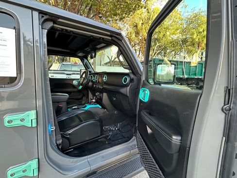 Certified 2021 Jeep Wrangler Unlimited Sahara image 27