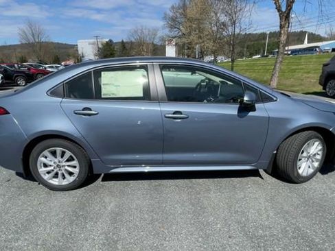 New 2026 Toyota Corolla XLE FWD image 9