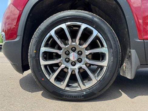 Used 2018 GMC Acadia SLT AWD/4WD image 13