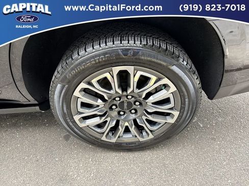 Used 2023 GMC Yukon Denali Ultimate w/ LPO, Floor Liner Package image 13