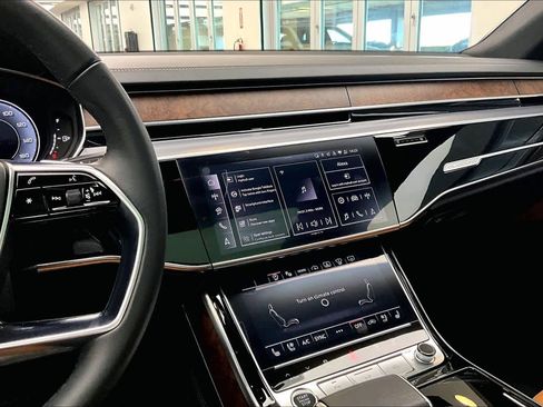 Used 2024 Audi A8 L 3.0T image 7