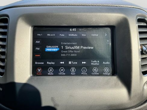 Used 2020 Jeep Compass Latitude w/ Cold Weather Group AWD/4WD image 18
