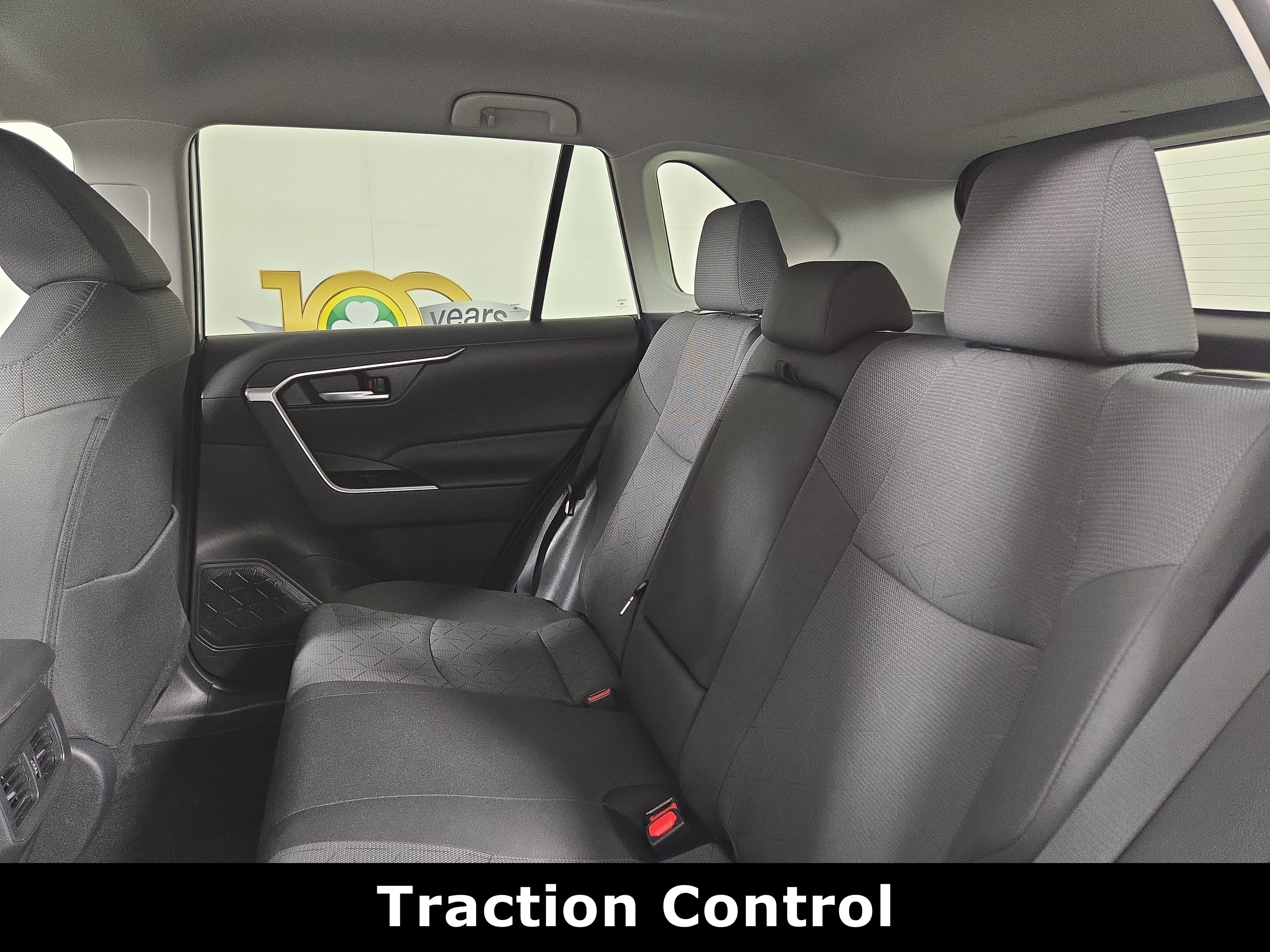 Used 2025 Toyota RAV4 XLE AWD/4WD image 12