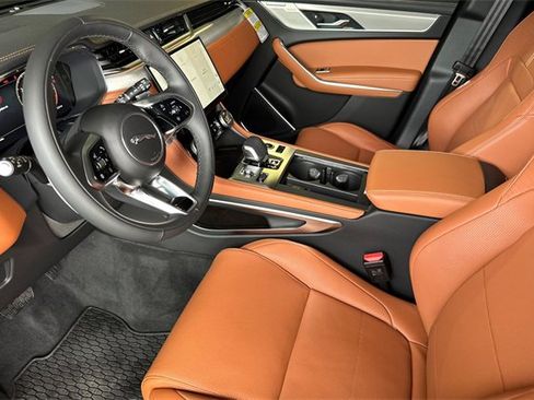 New 2026 Jaguar F-PACE R-Dynamic S image 9
