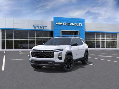New 2026 Chevrolet Equinox LT w/ Convenience Package II AWD/4WD image 9