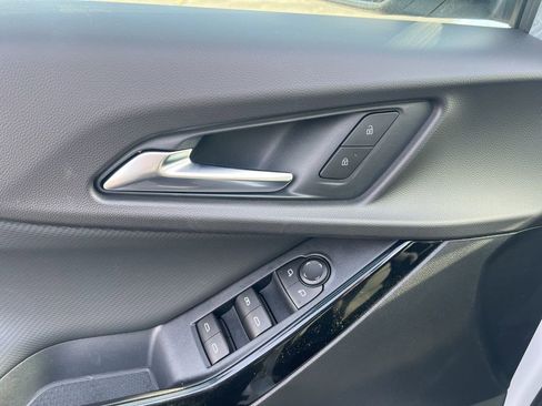 New 2026 Chevrolet Equinox LT image 8