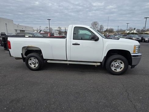 Used 2014 Chevrolet Silverado 2500 W/T image 2