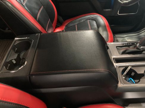 Used 2019 Ford F150 Lariat w/ Equipment Group 502A Luxury AWD/4WD image 7