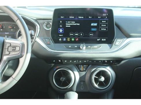 Used 2025 Chevrolet Blazer LT image 17