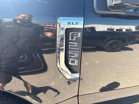 Used 2019 Ford F250 XLT AWD/4WD image 7
