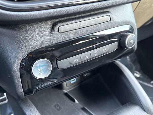 Certified 2023 Ford Escape ST-Line Select w/ Tech Pack #2 image 24