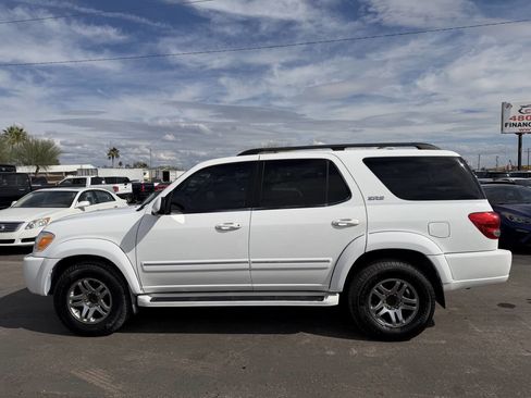 Used 2007 Toyota Sequoia SR5 image 4