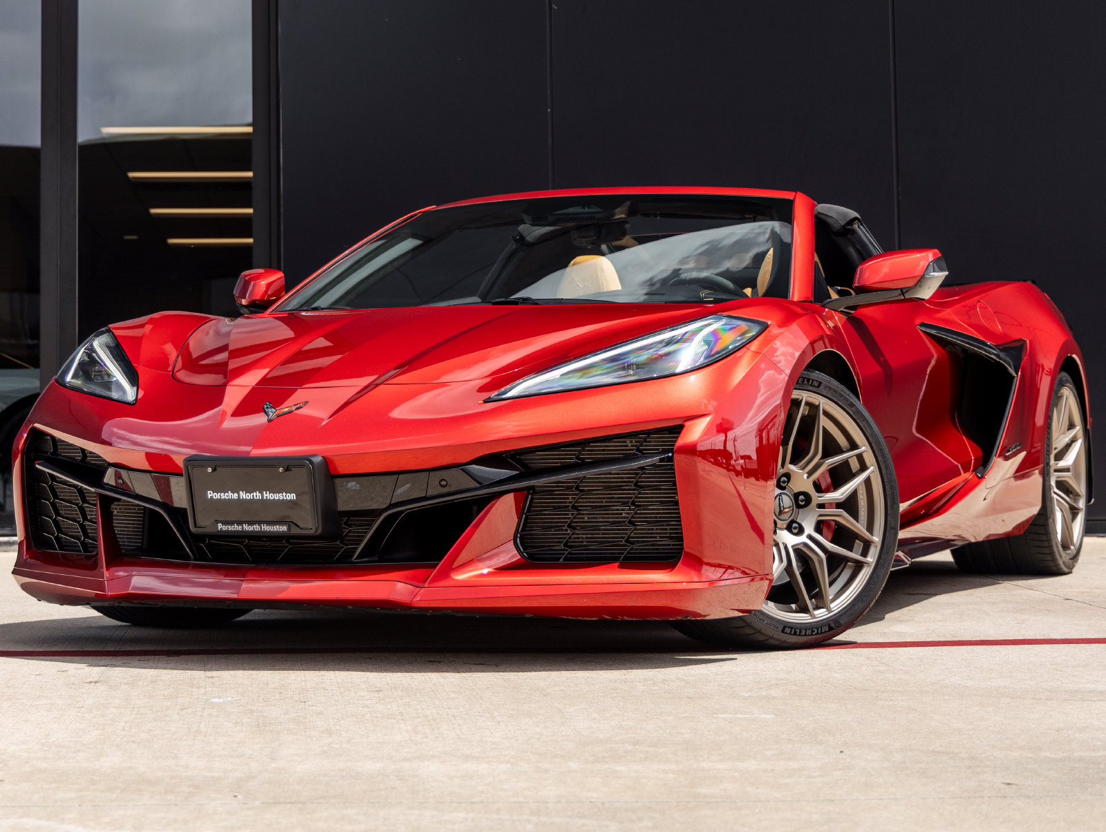 Used 2024 Chevrolet Corvette Z06 RWD image 1