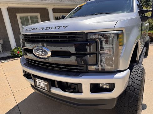 Used 2019 Ford F250 Lariat w/ Lariat Ultimate Package AWD/4WD image 28
