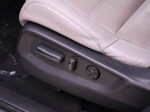 Used 2017 Honda CR-V Touring image 15