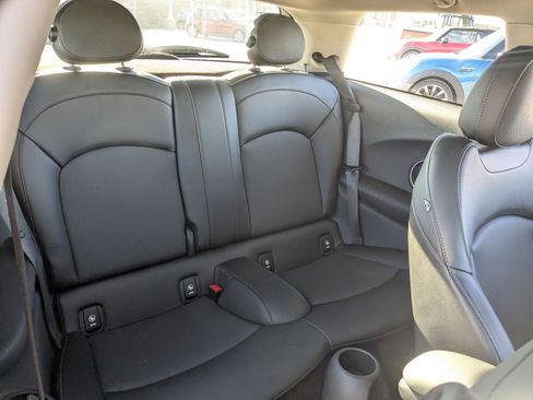 Used 2015 MINI Cooper S image 17