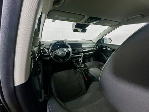 Used 2025 Kia Seltos S image 27