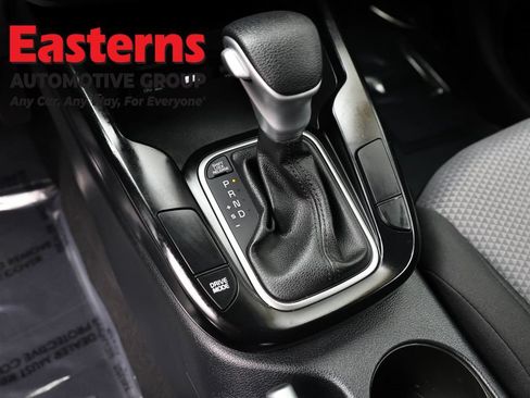 Used 2025 Kia Soul LX w/ LX Technology Package FWD image 13