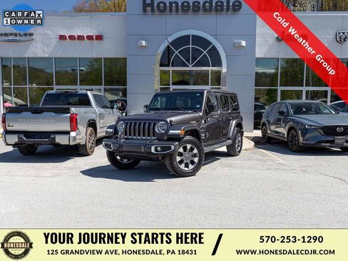 Used 2018 Jeep Wrangler Unlimited Sahara AWD/4WD image 1